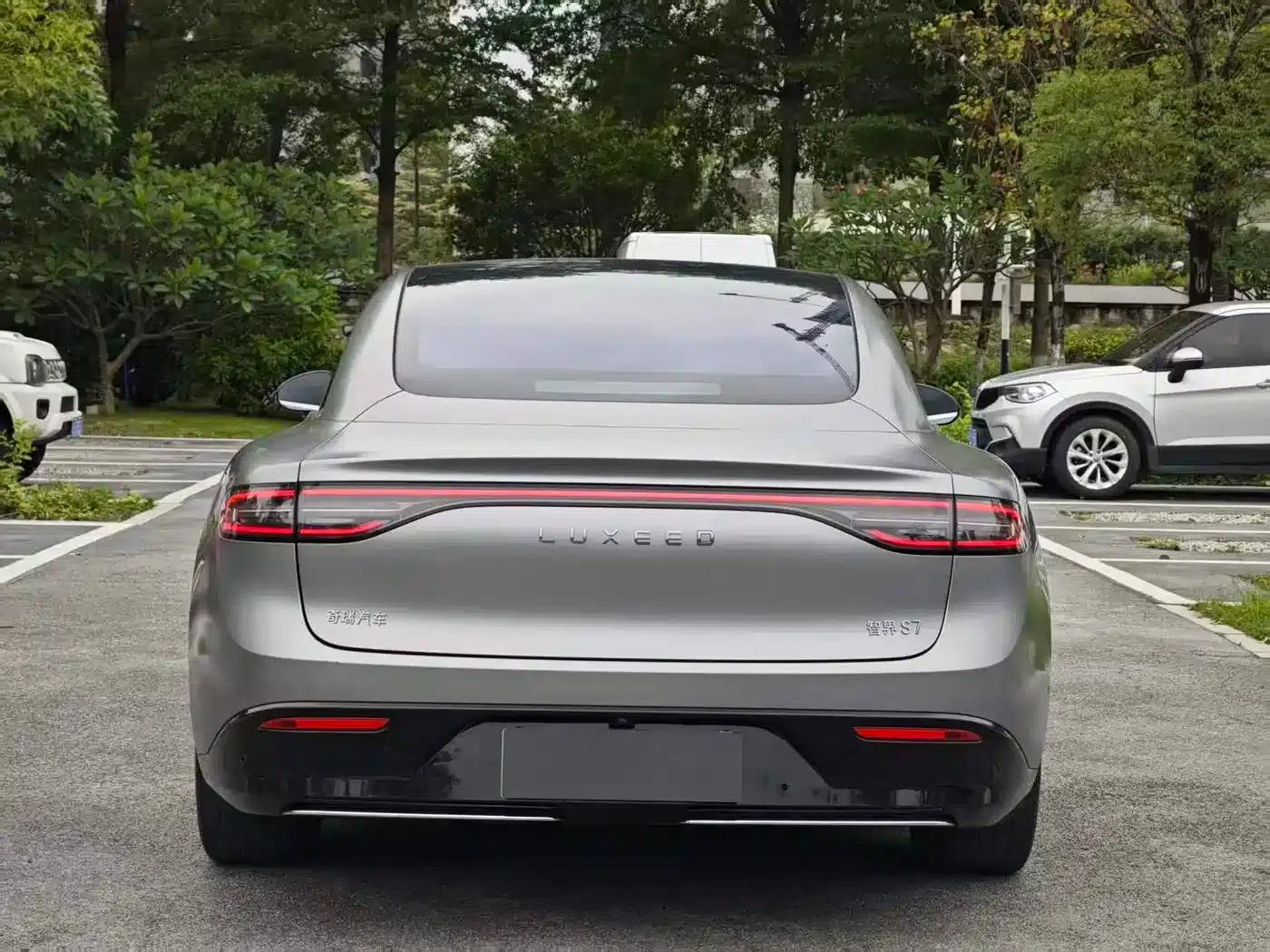 Zhijie S7 2024 Pro Rear-Wheel Drive Long-Range Edition — миниатюра 20