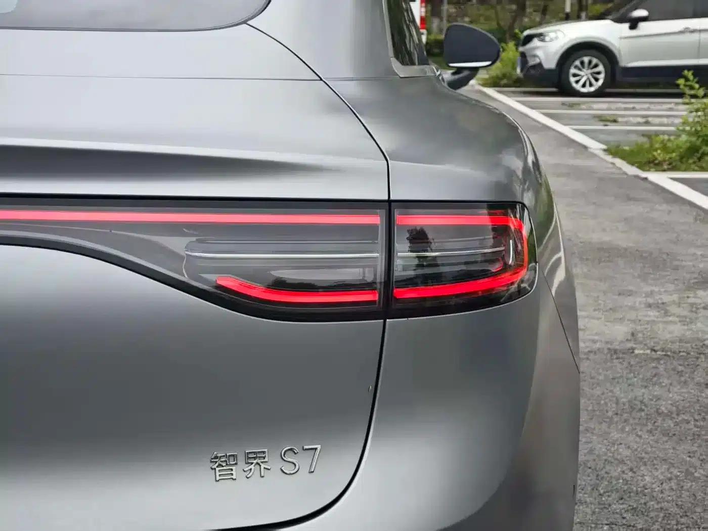Zhijie S7 2024 Pro Rear-Wheel Drive Long-Range Edition — миниатюра 23