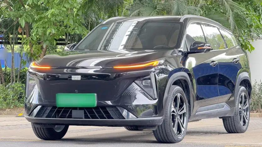 Geely Galaxy L7 2024 1.5T 115 km PLUS Dragon Edition — миниатюра 1