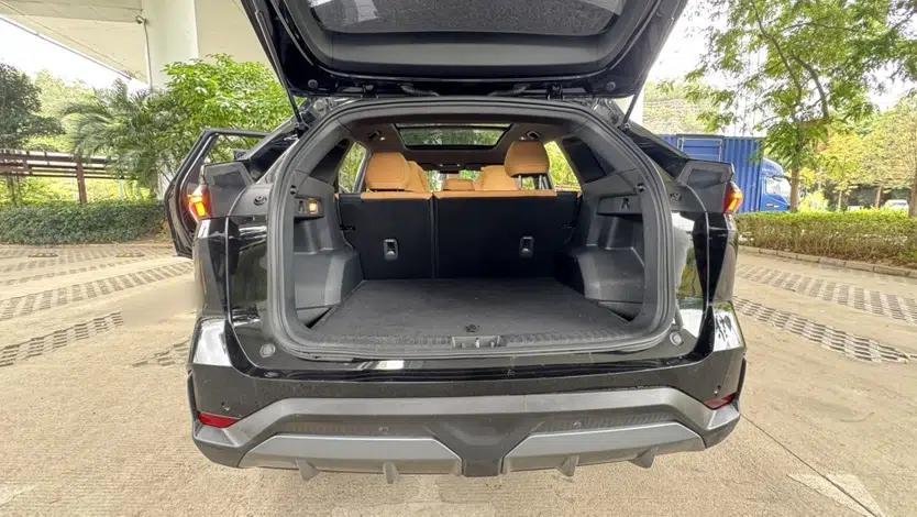 Geely Galaxy L7 2024 1.5T 115 km PLUS Dragon Edition — миниатюра 17