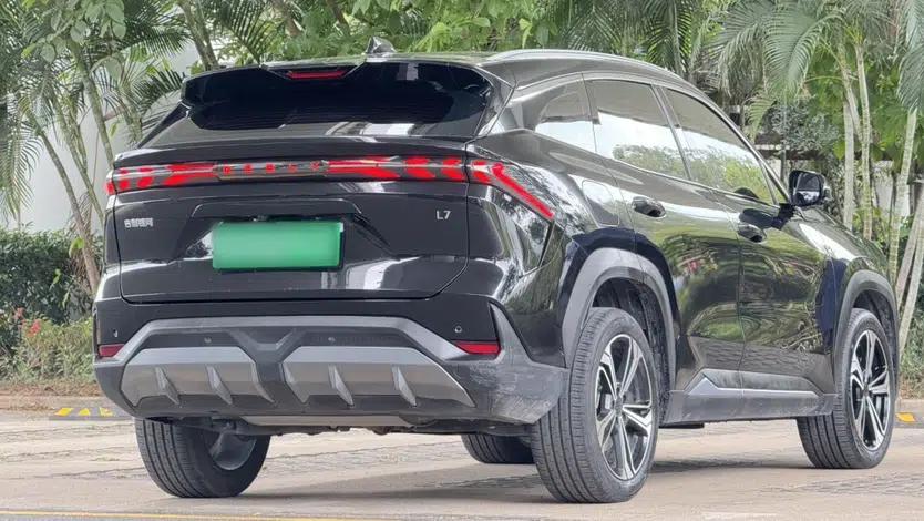 Geely Galaxy L7 2024 1.5T 115 km PLUS Dragon Edition — миниатюра 4