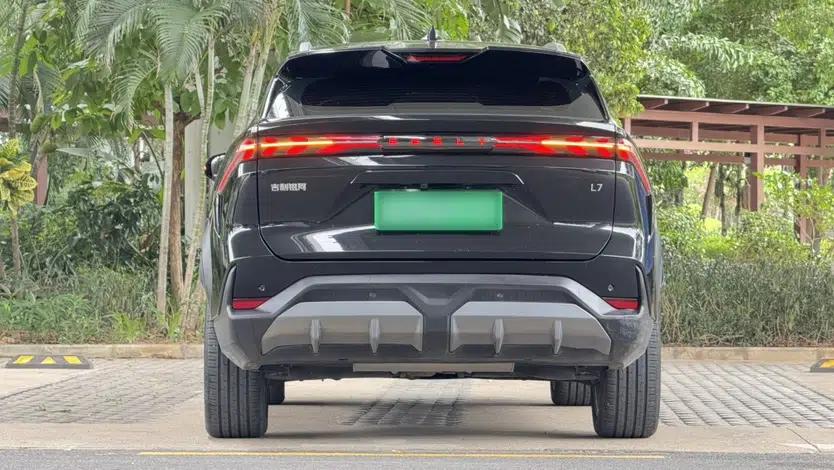 Geely Galaxy L7 2024 1.5T 115 km PLUS Dragon Edition — миниатюра 8