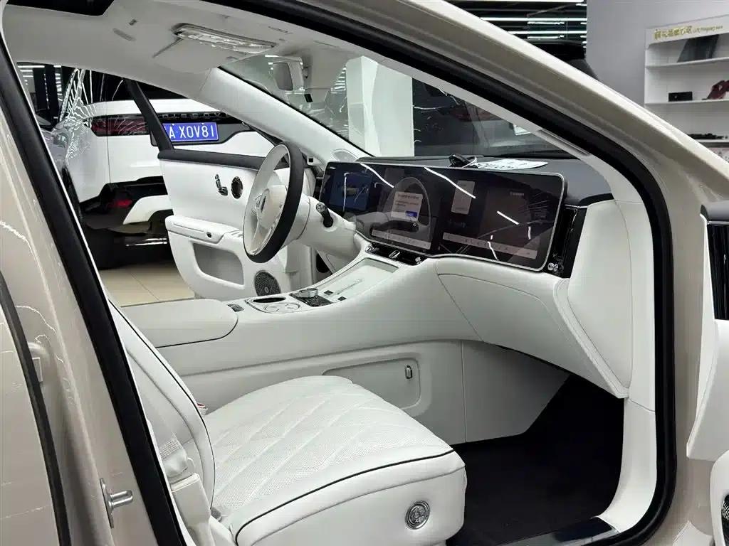 2025 S800 Premium Range Extended Star Executive Edition (4-seater, 192-line LiDAR) — миниатюра 11