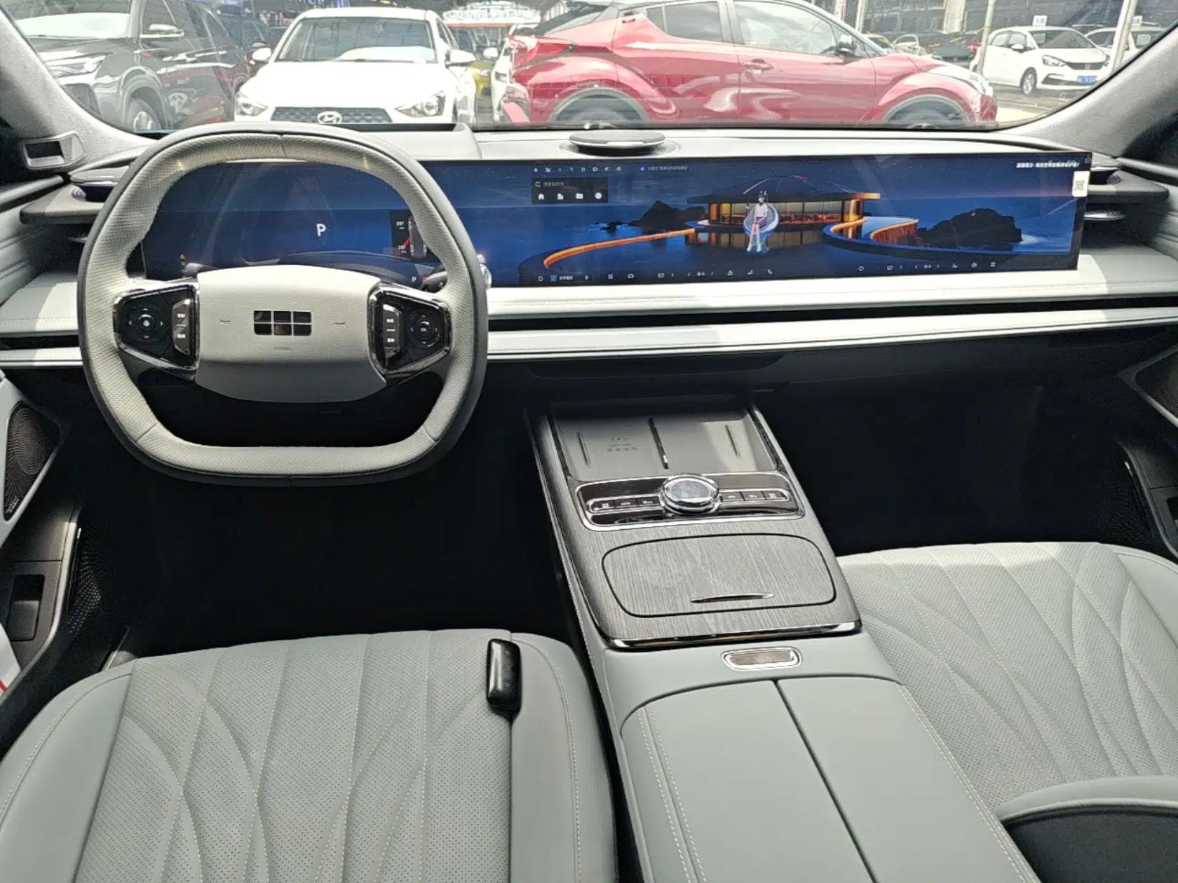 Geely Galaxy E8 2025 700 km Long-Range Intelligent Driving Version — миниатюра 13