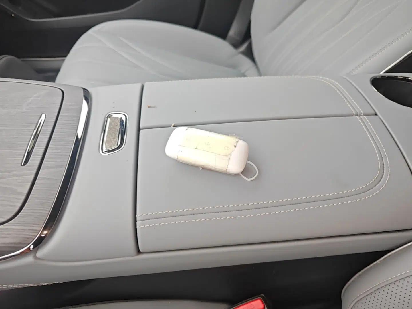 Geely Galaxy E8 2025 700 km Long-Range Intelligent Driving Version — миниатюра 12