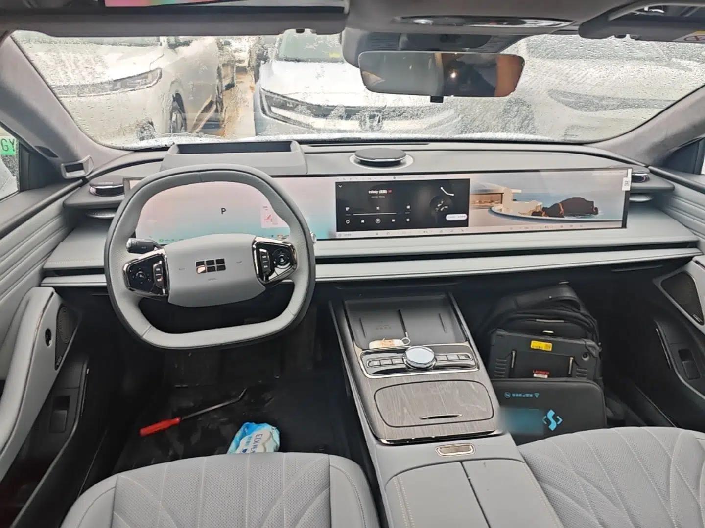 Geely Galaxy E8 2025 700 km Long-Range Intelligent Driving Version — миниатюра 13
