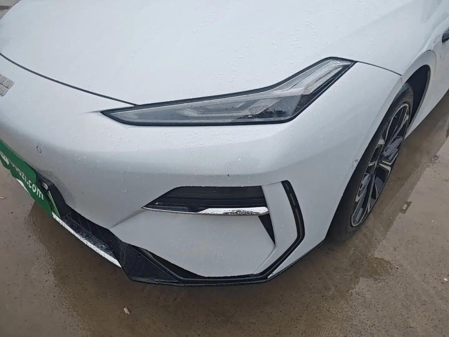 Geely Galaxy E8 2025 700 km Long-Range Intelligent Driving Version — миниатюра 9