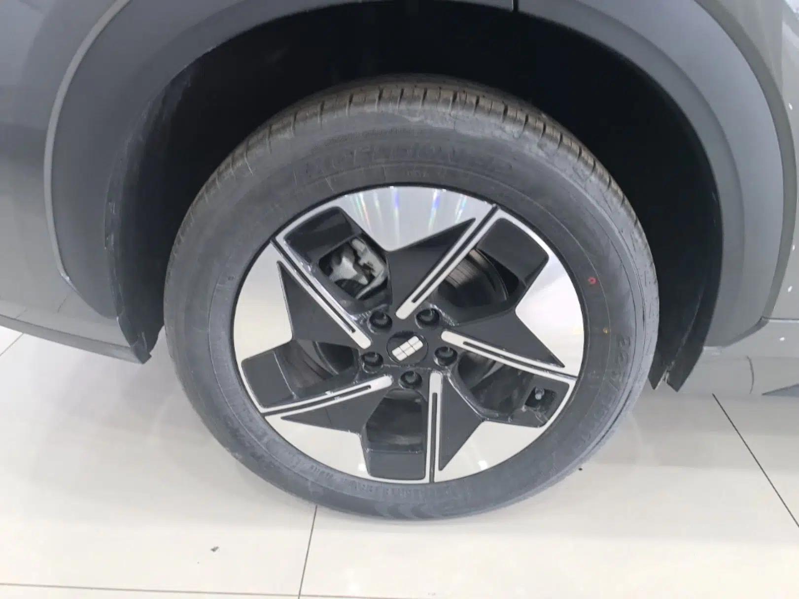 Geely Galaxy E5 2026 Model 530km Launch Edition — миниатюра 10