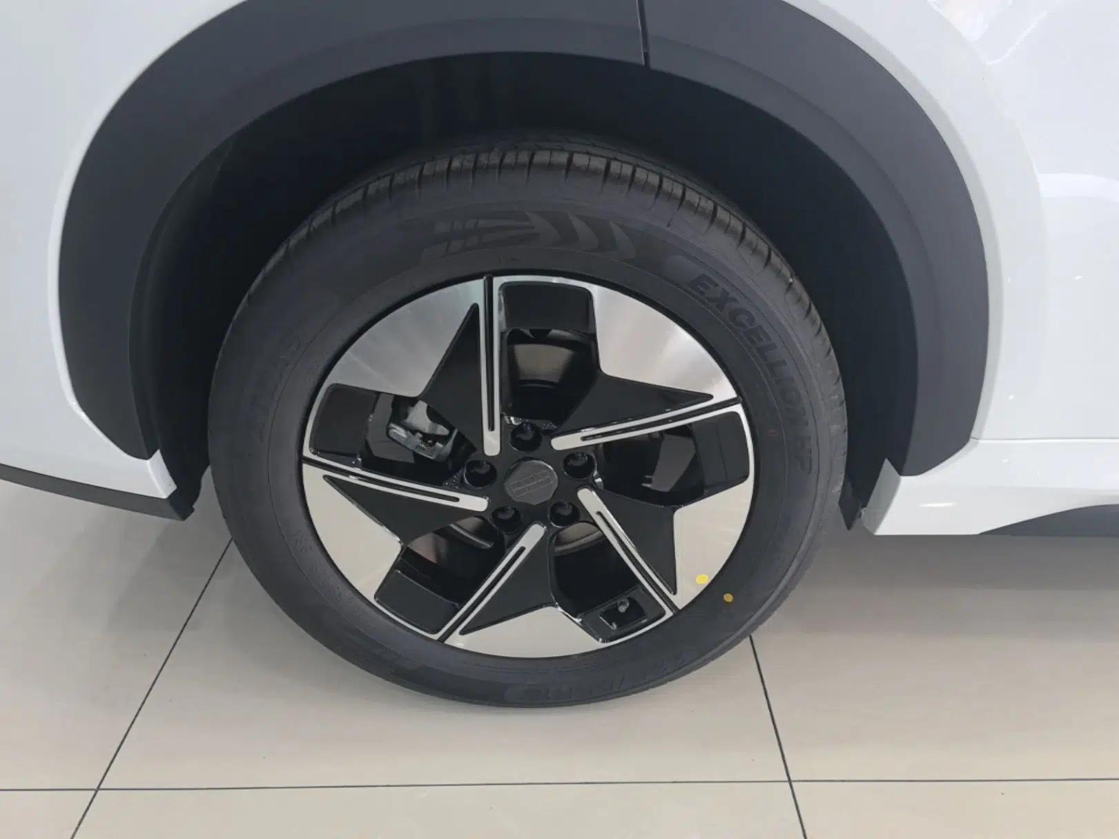 Geely Galaxy E5 2026 Model 530km Exploration Edition — миниатюра 10