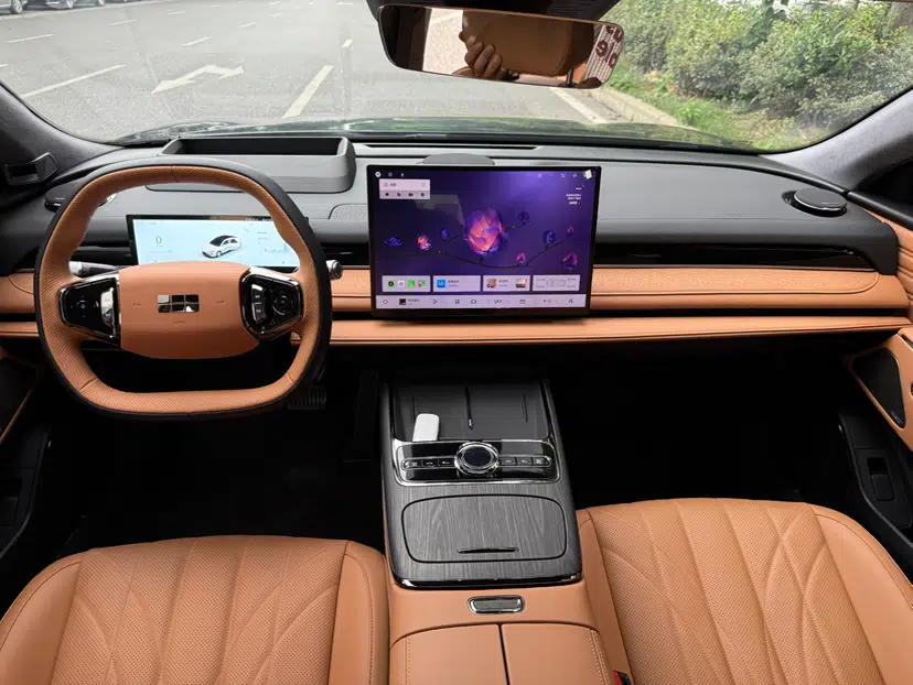 Geely Galaxy 8 2025 130km EM-P Starship Edition — миниатюра 20