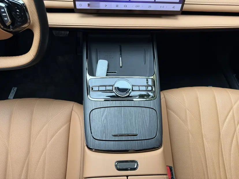 Geely Galaxy 8 2025 130km EM-P Starship Edition — миниатюра 24
