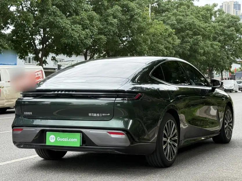 Geely Galaxy 8 2025 130km EM-P Starship Edition — миниатюра 4