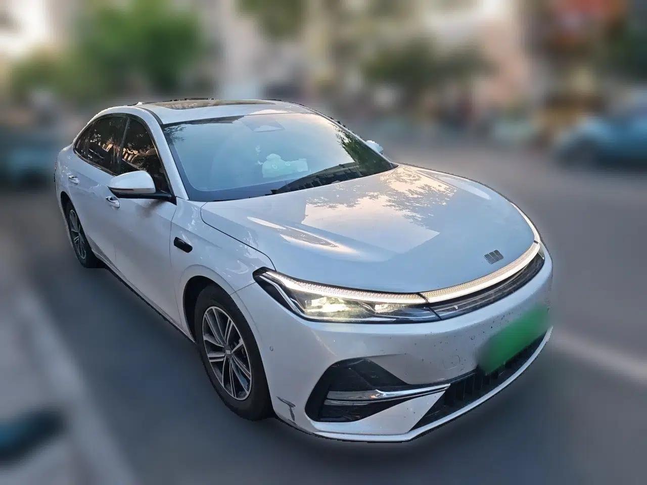 Geely Galaxy A7 2025 Model EM-i 70km Exploration Edition — миниатюра 3