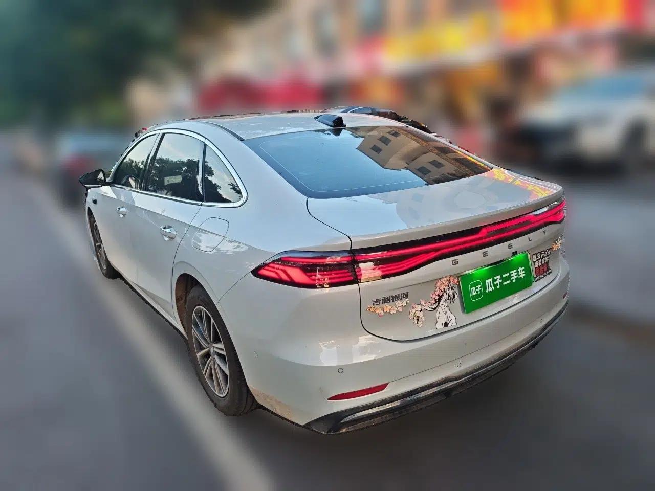 Geely Galaxy A7 2025 Model EM-i 70km Exploration Edition — миниатюра 4
