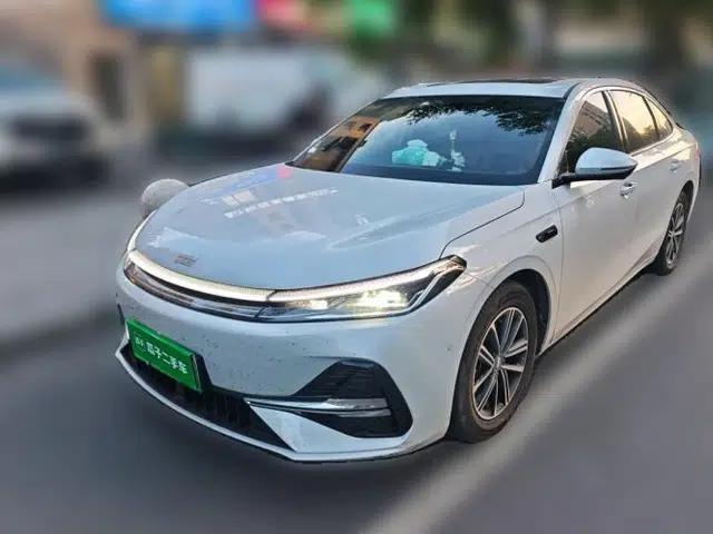 Geely Galaxy A7 2025 Model EM-i 70km Exploration Edition