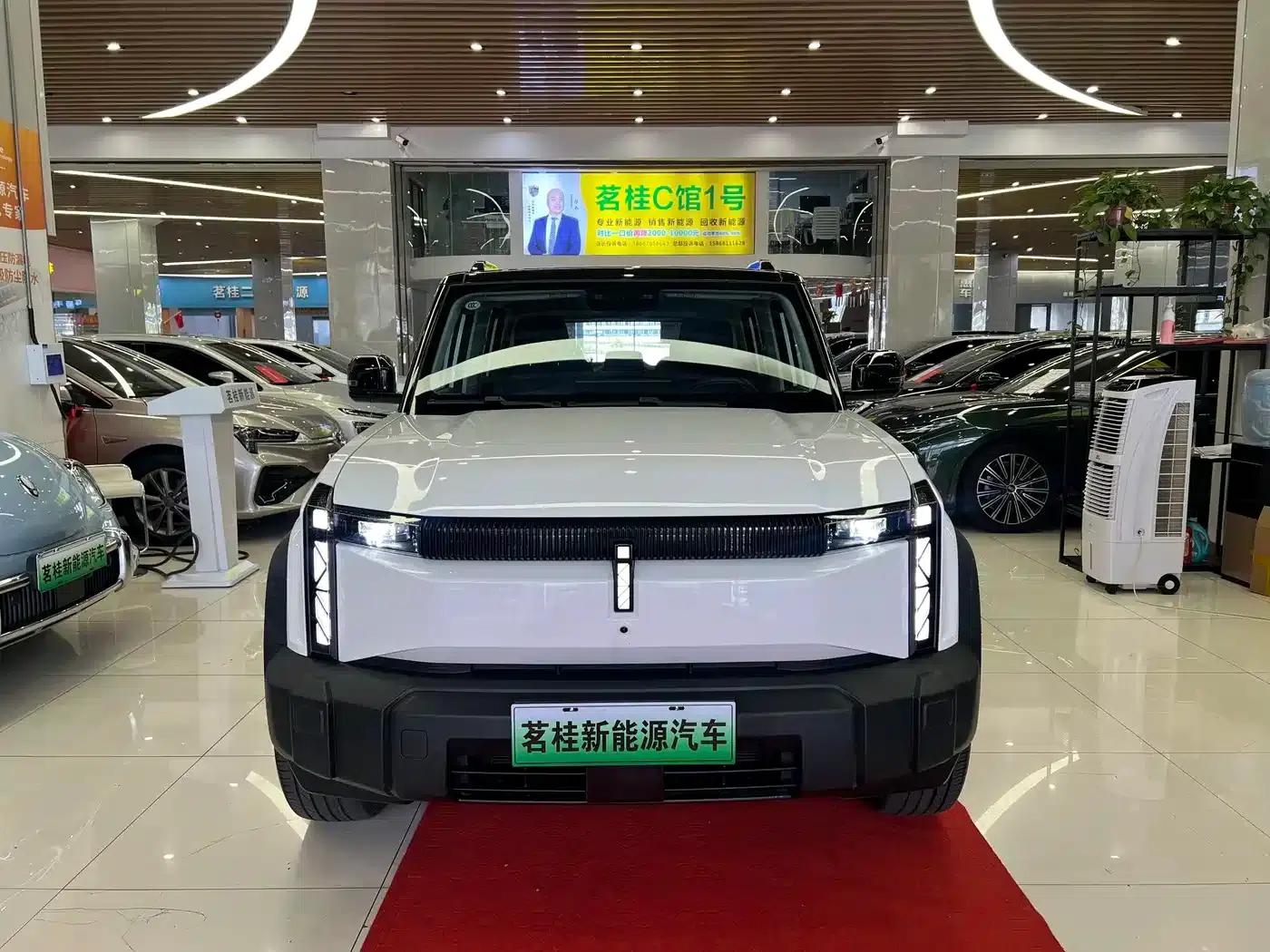 iCAR 03 2024 Model 472km Four-Wheel Drive Long Range Version — миниатюра 2