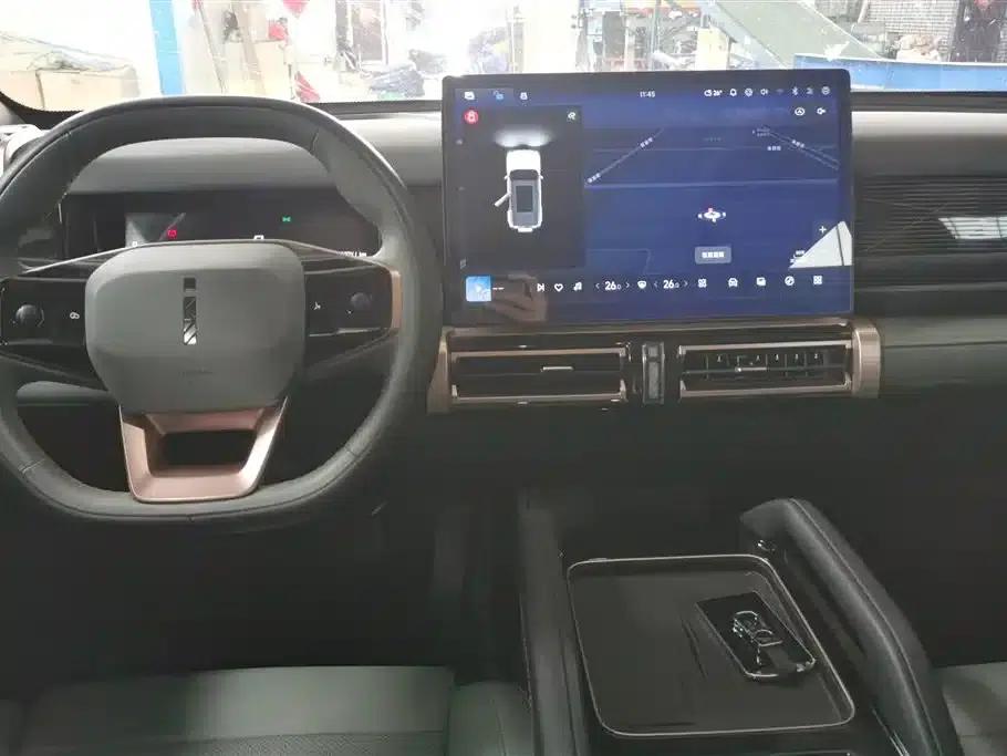 iCAR 03 2024 Model 401km 2WD Standard Advanced Edition — миниатюра 12