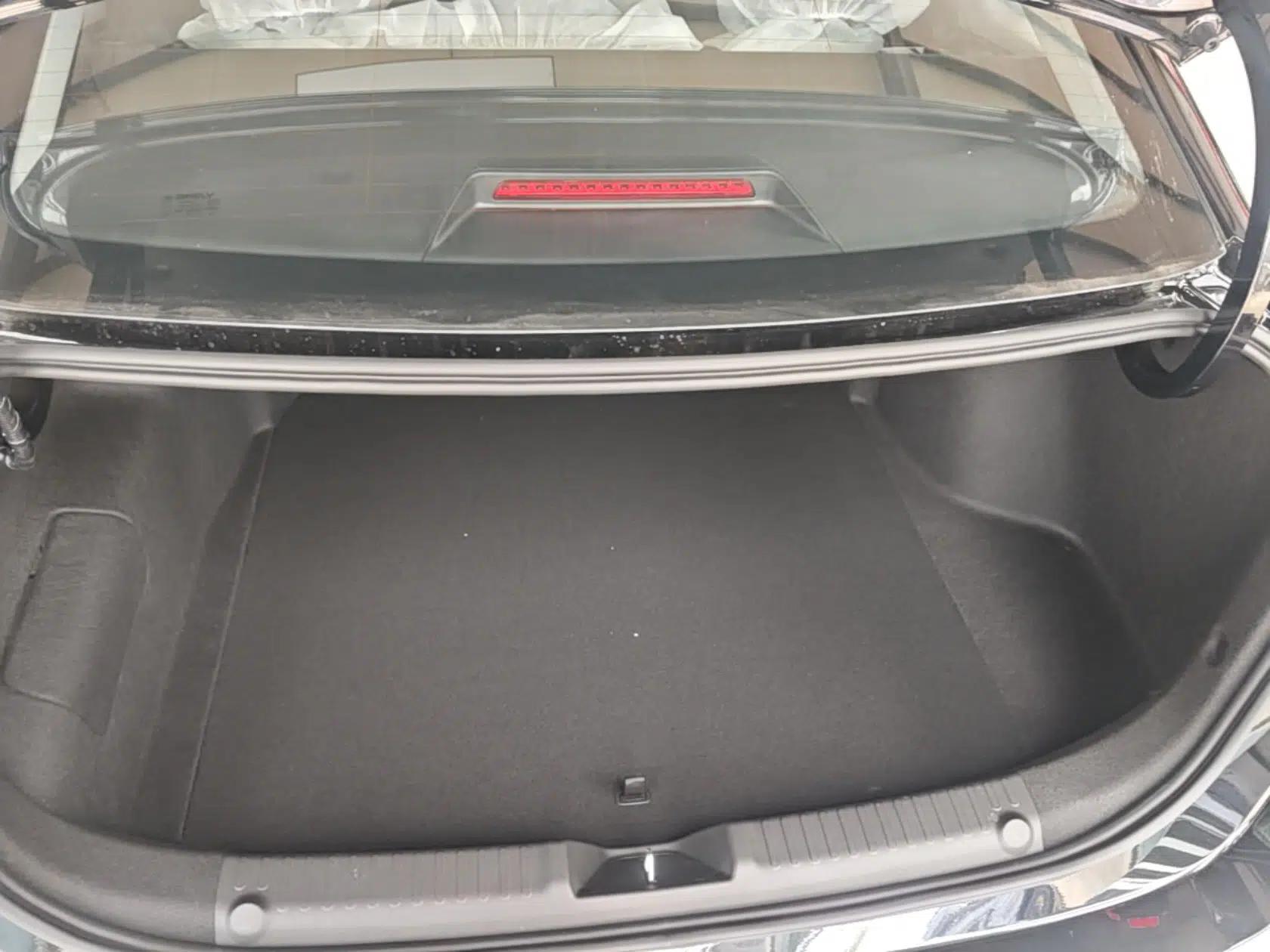 Geely Galaxy Stellar 6 2026 Model 60km Free-Style Edition — миниатюра 22