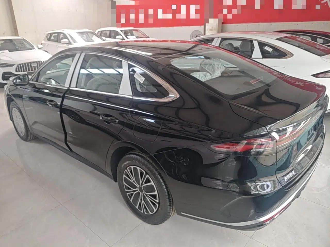 Geely Galaxy Stellar 6 2026 Model 60km Free-Style Edition — миниатюра 4