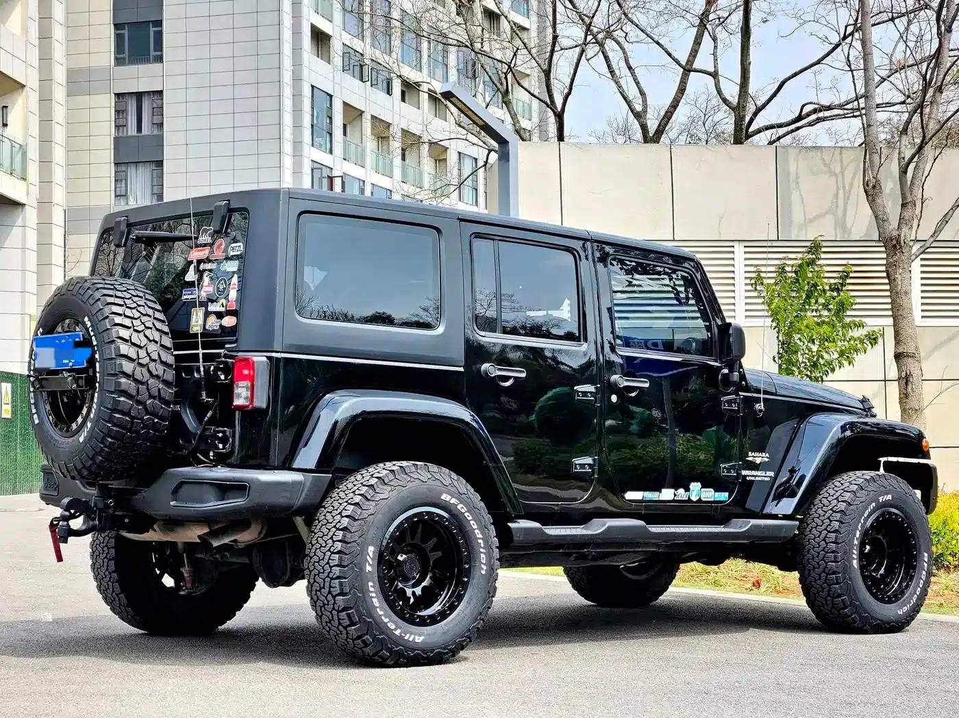 2015 Jeep Wrangler 2.8TD Sahara Four-Door Comfort Edition — миниатюра 11