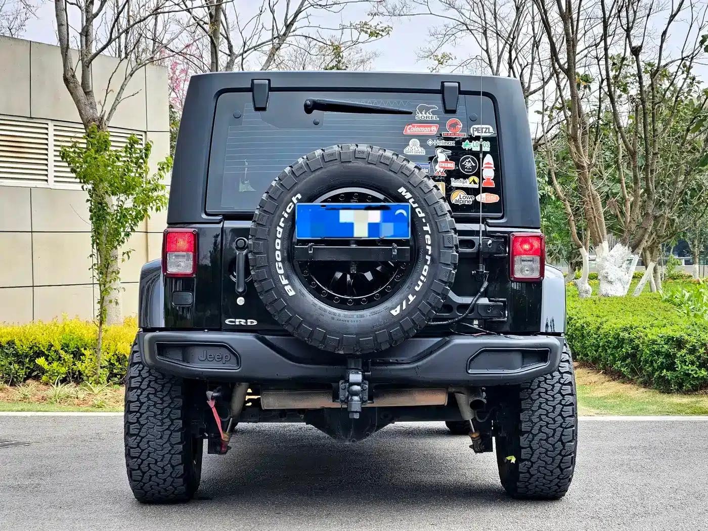 2015 Jeep Wrangler 2.8TD Sahara Four-Door Comfort Edition — миниатюра 12