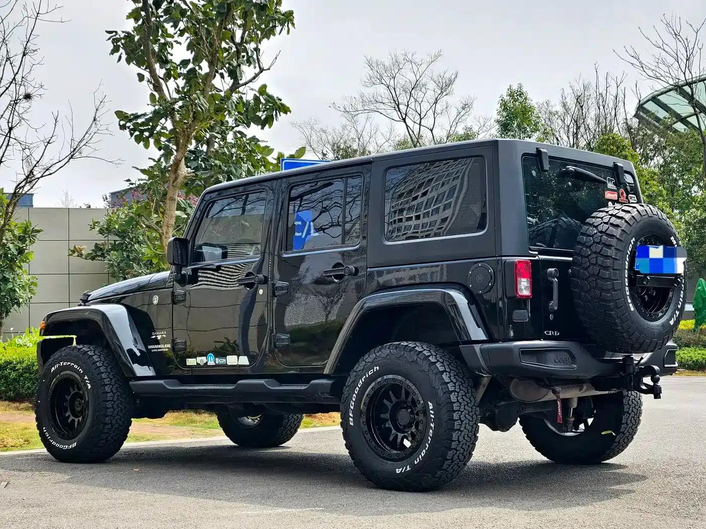 2015 Jeep Wrangler 2.8TD Sahara Four-Door Comfort Edition — миниатюра 13