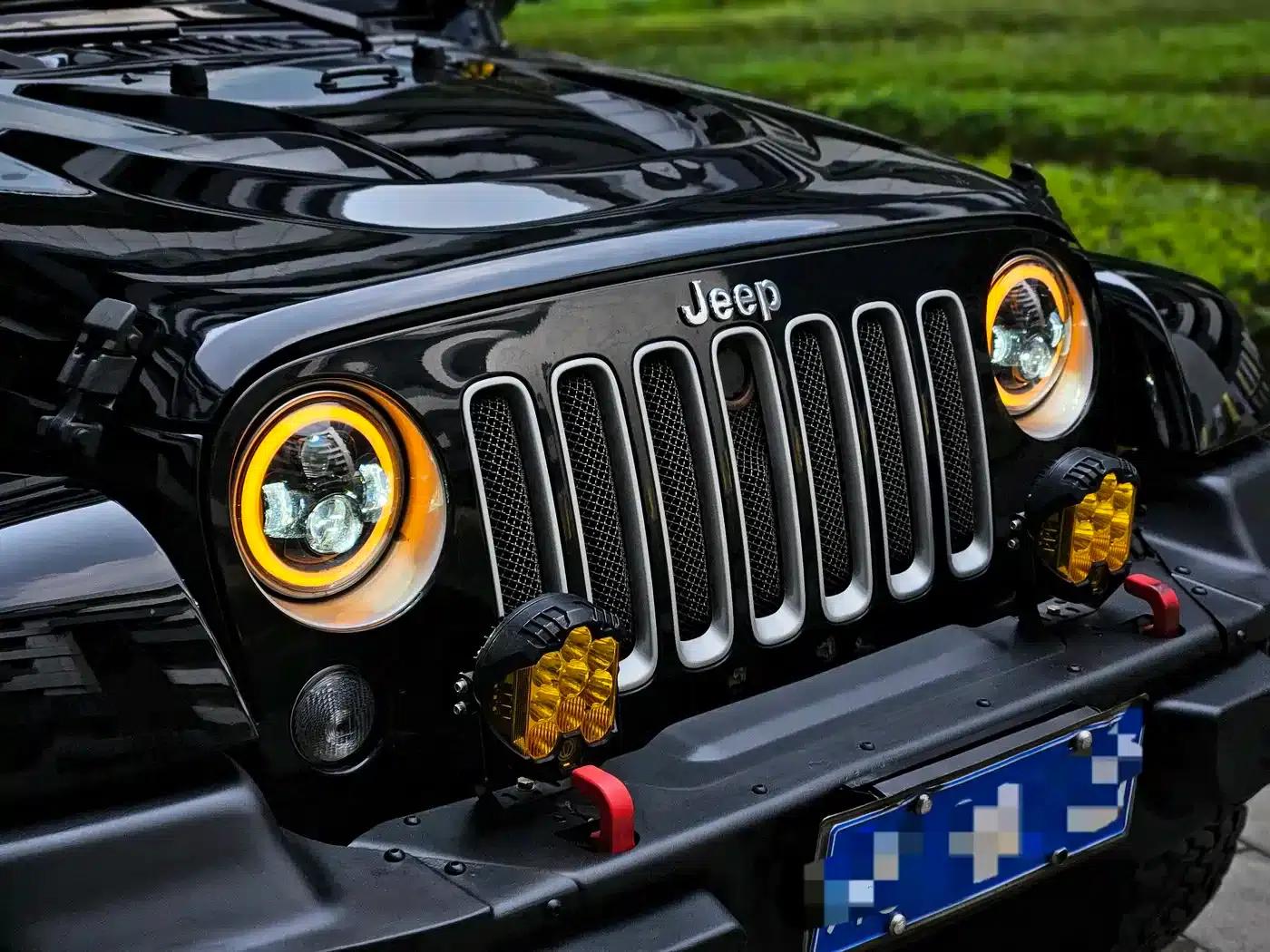 2015 Jeep Wrangler 2.8TD Sahara Four-Door Comfort Edition — миниатюра 20