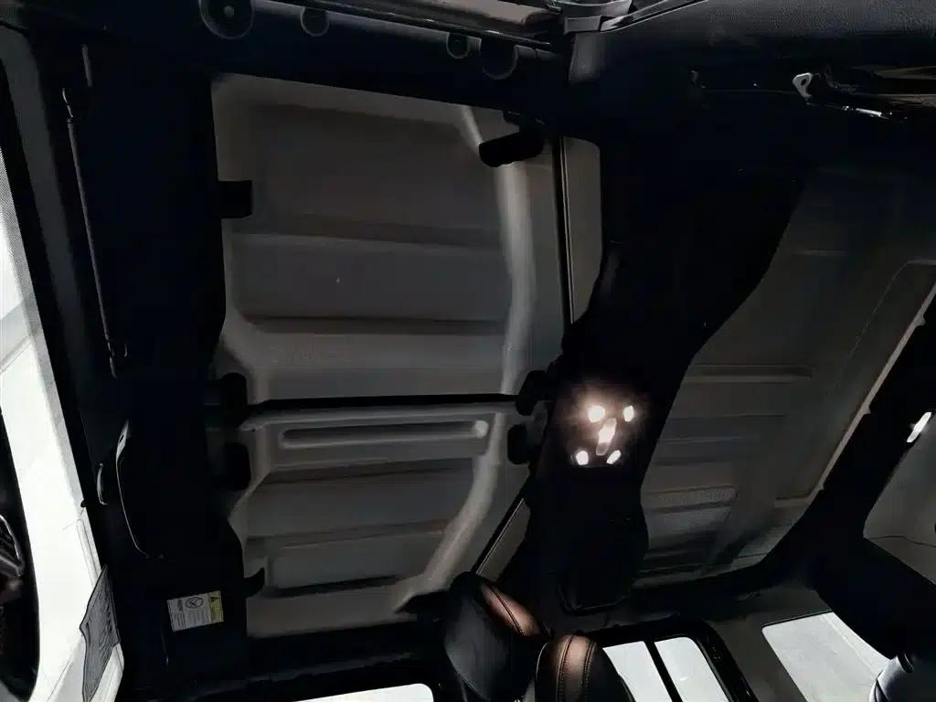 2021 Jeep Wrangler 2.0T Rubicon 4-Door — миниатюра 14