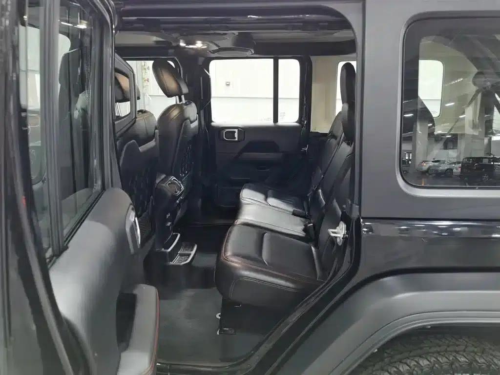 2021 Jeep Wrangler 2.0T Rubicon 4-Door — миниатюра 15