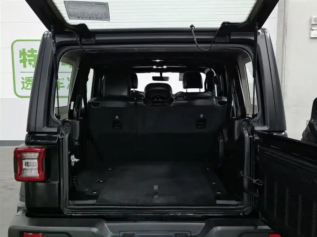 2021 Jeep Wrangler 2.0T Rubicon 4-Door — миниатюра 16