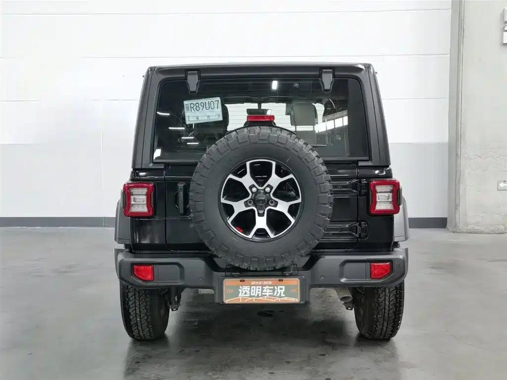 2021 Jeep Wrangler 2.0T Rubicon 4-Door — миниатюра 4