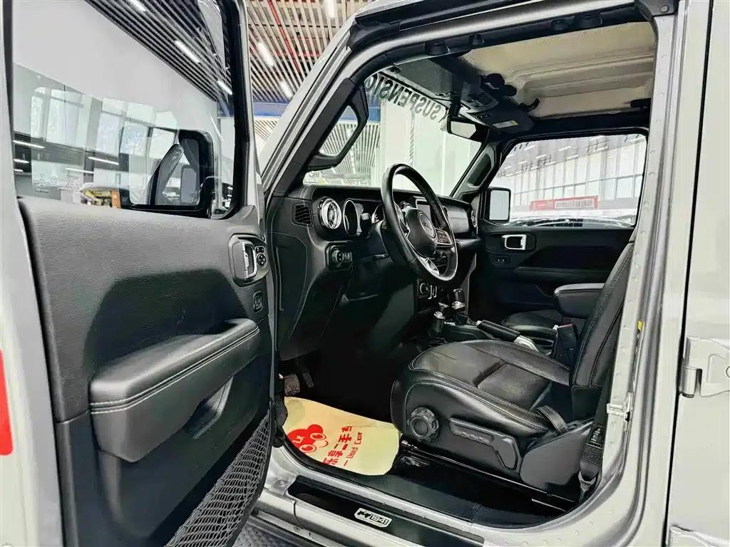 2019 Jeep Wrangler 2.0T Sahara 4-Door Version (China V Emission Standard) — миниатюра 12
