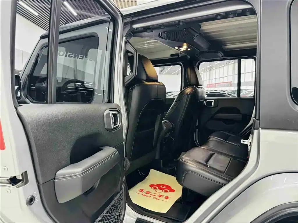 2019 Jeep Wrangler 2.0T Sahara 4-Door Version (China V Emission Standard) — миниатюра 20
