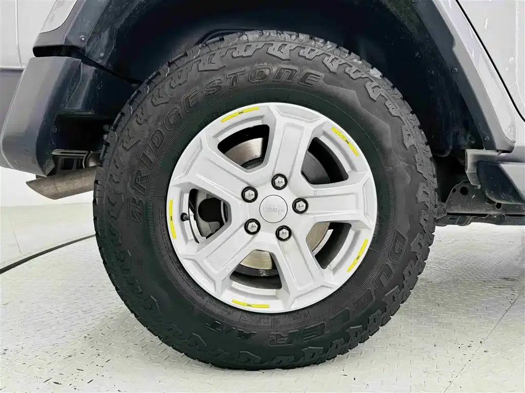 2019 Jeep Wrangler 2.0T Sahara 4-Door Version (China V Emission Standard) — миниатюра 26