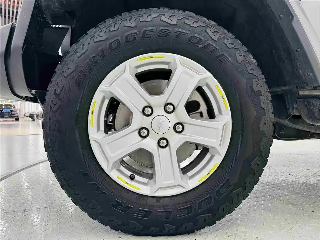 2019 Jeep Wrangler 2.0T Sahara 4-Door Version (China V Emission Standard) — миниатюра 10