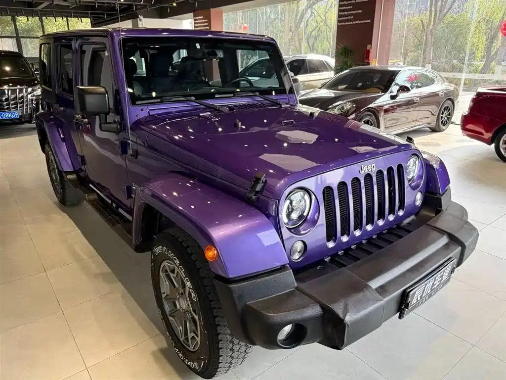 2017 Jeep Wrangler 3.0L Sahara Four-Door Comfort Edition — миниатюра 6