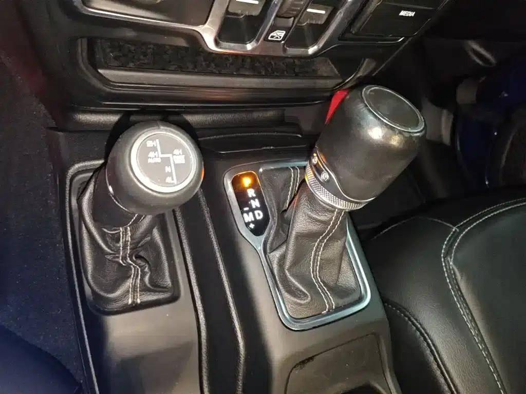 2019 Jeep Wrangler 2.0T Sahara 4-Door Version (China VI Emission Standard) — миниатюра 14