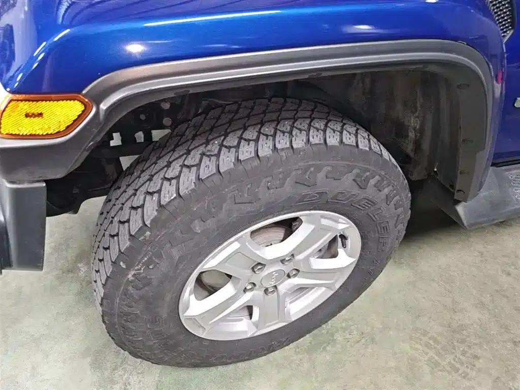 2019 Jeep Wrangler 2.0T Sahara 4-Door Version (China VI Emission Standard) — миниатюра 23