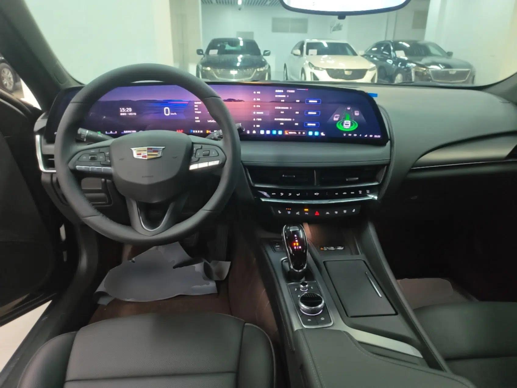 Cadillac CT5 2025 28T Track Performance Edition — миниатюра 13