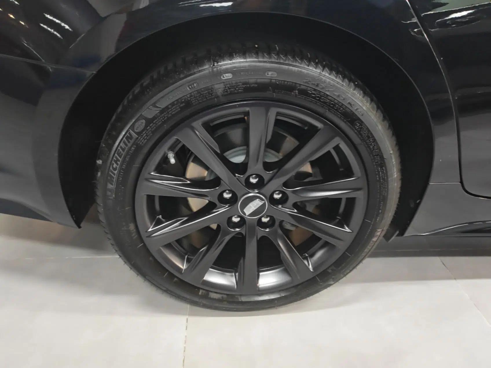 Cadillac CT5 2025 28T Track Performance Edition — миниатюра 10
