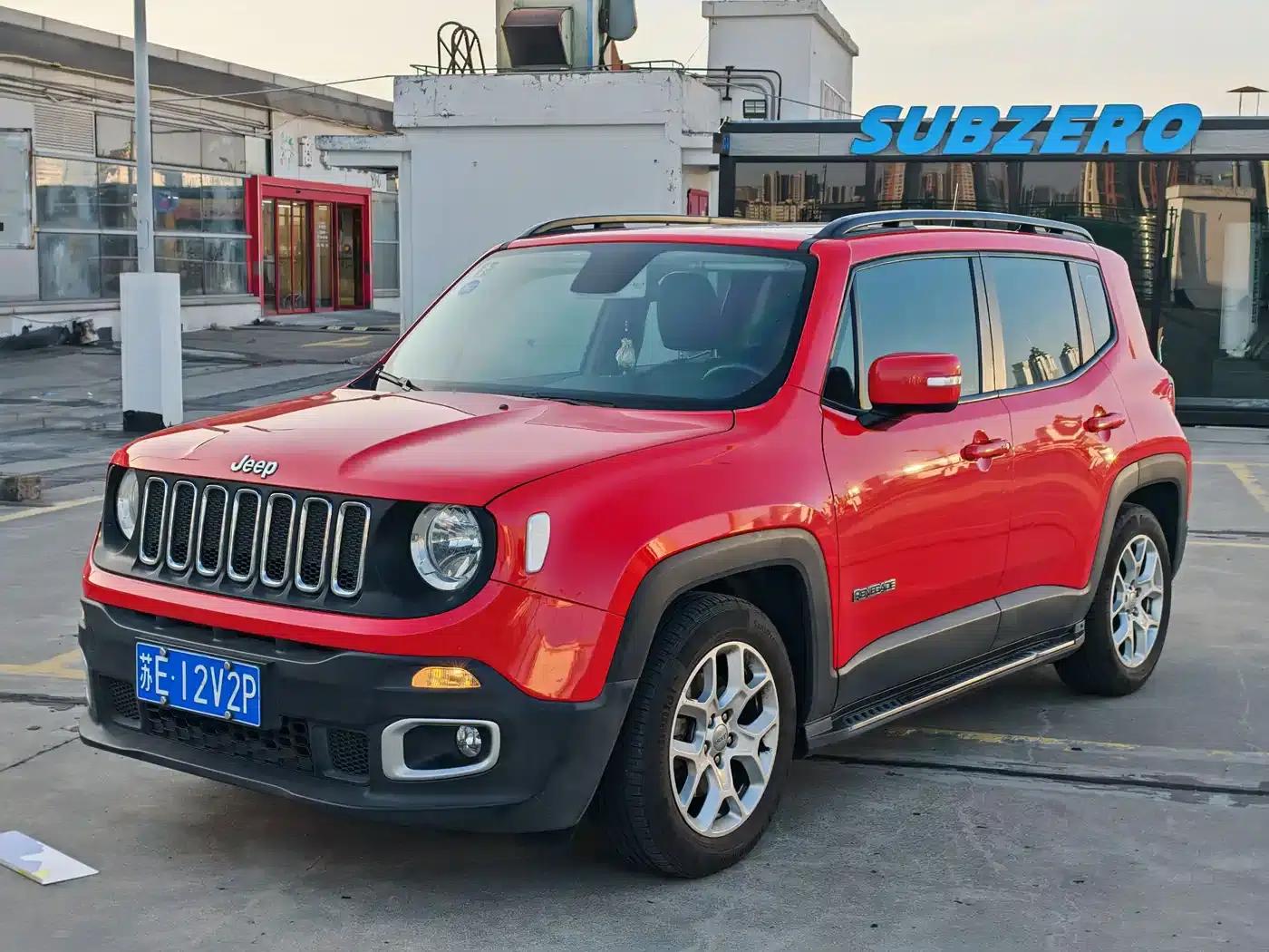 Jeep Renegade 2017 180T Automatic Performance Edition — миниатюра 3