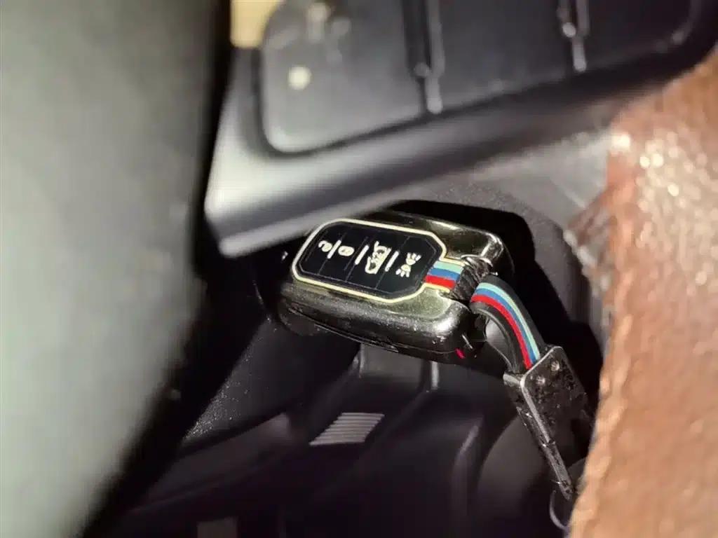 Jeep Renegade 2018 Connected Large Screen Edition 180T Automatic High-Performance Edition — миниатюра 9