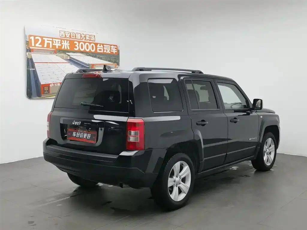 2014 Jeep Compass 2.4L Sport Edition — миниатюра 2