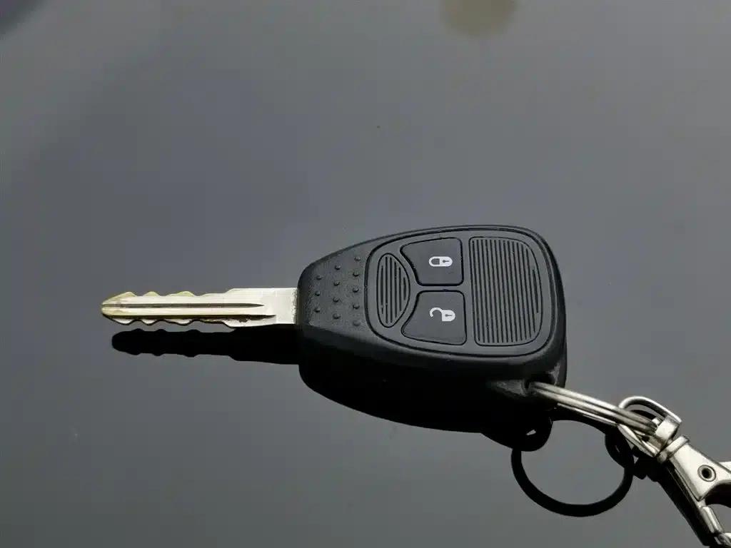2014 Jeep Compass 2.4L Sport Edition — миниатюра 19