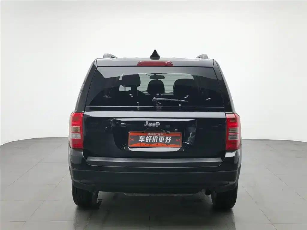2014 Jeep Compass 2.4L Sport Edition — миниатюра 4