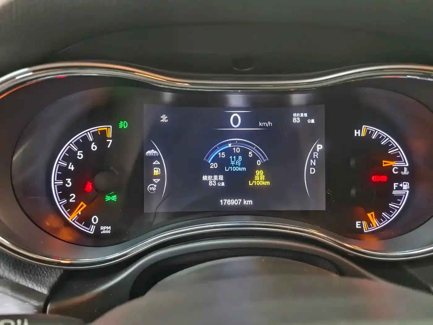 2017 Jeep Grand Cherokee Imported Model 3.0L Comfort Navigation Edition — миниатюра 6