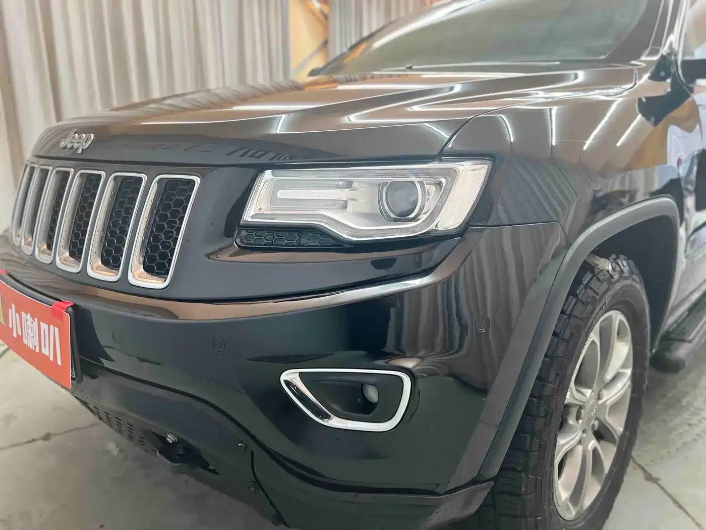 2014 Jeep Grand Cherokee Imported Model 3.0L Comfort Navigation Edition — миниатюра 36