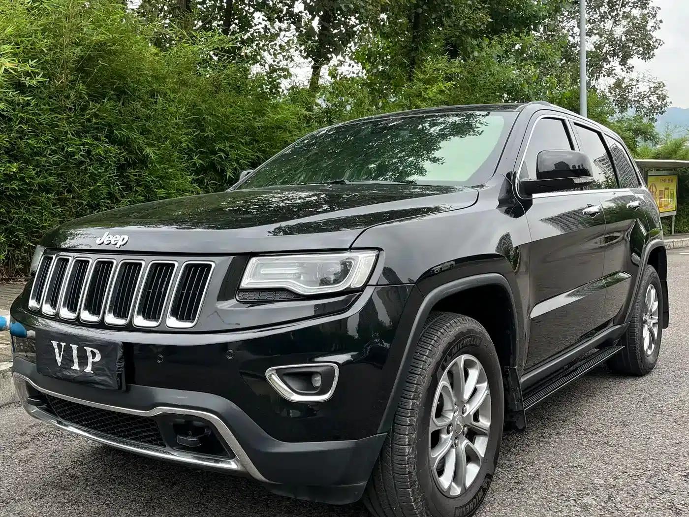 2016 Jeep Grand Cherokee 3.0L Elite Navigation Edition (Imported) — миниатюра 2