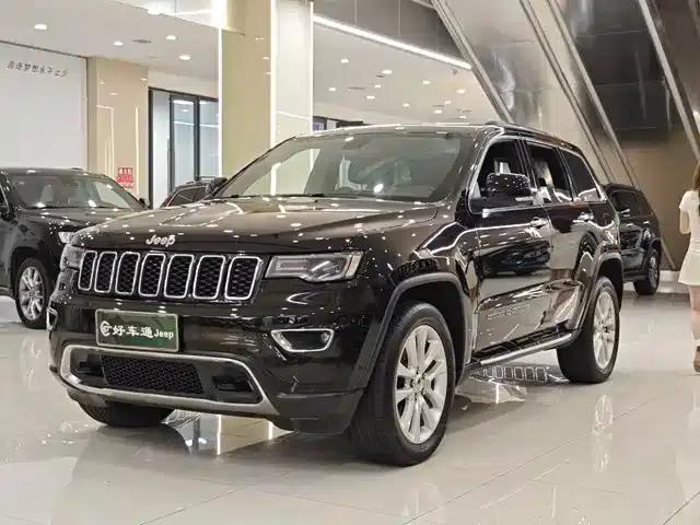 2017 Jeep Grand Cherokee Imported Model 3.0L Comfort Navigation Edition