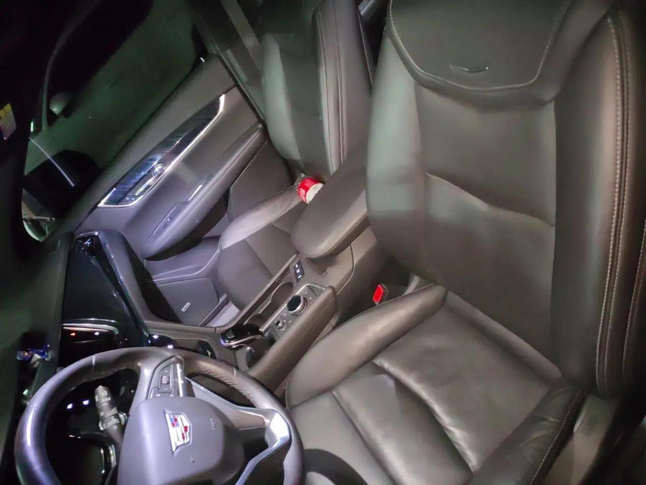 Cadillac XT6 2020 28T Six-Seater Four-Wheel-Drive Luxury Version — миниатюра 16